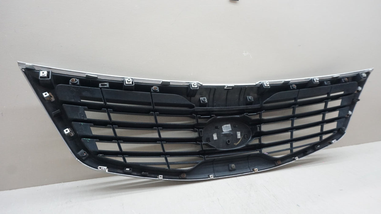 2011-2015 KIA SPORTAGE FRONT RADIATOR GRILLE OEM 86352-3W000
