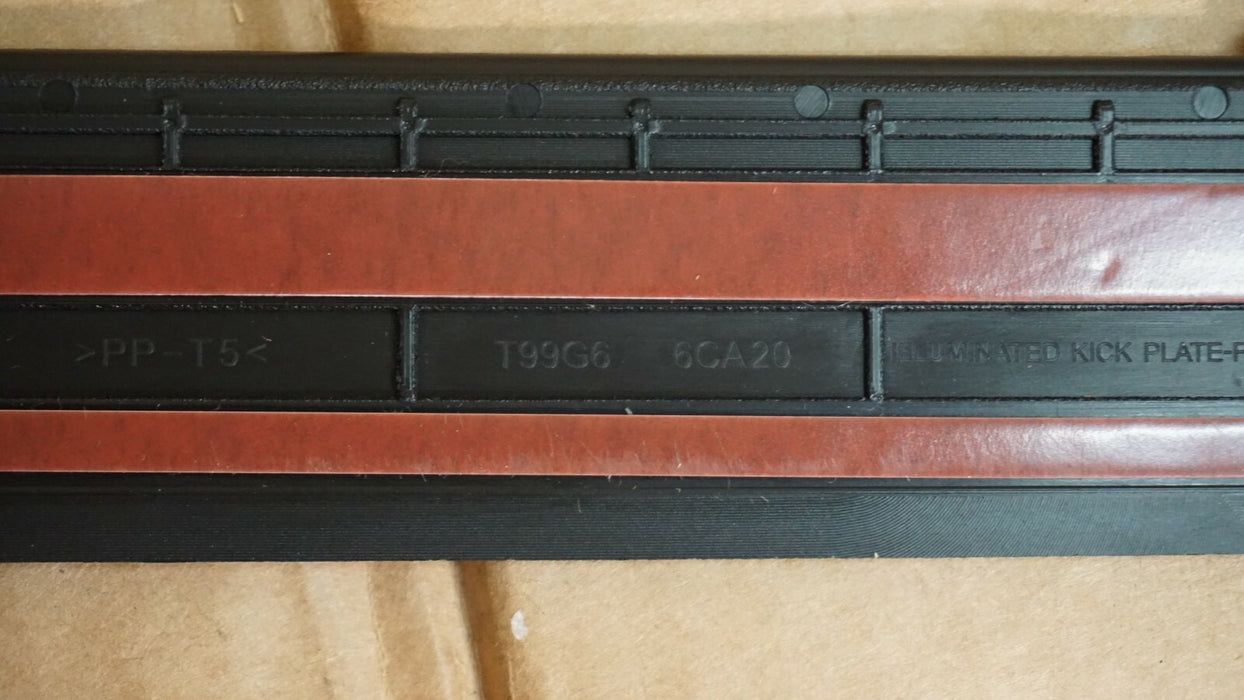 2013-2018 NISSAN ALTIMA FRONT RIGHT SILL STEP PLATE ILLUMINATED KICK PANEL OEM