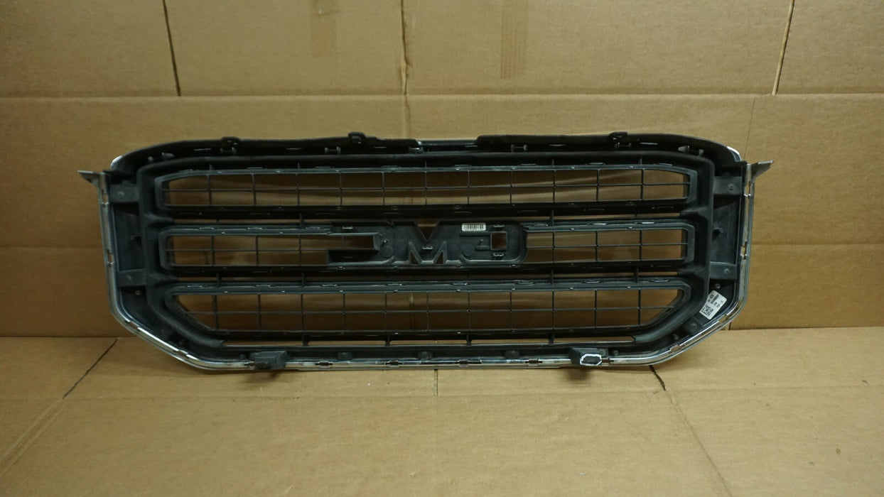2015-2020 GMC YUKON FRONT GRILL GRILLE CHROME MOLDING WITH EMBLEM 16-003B OEM