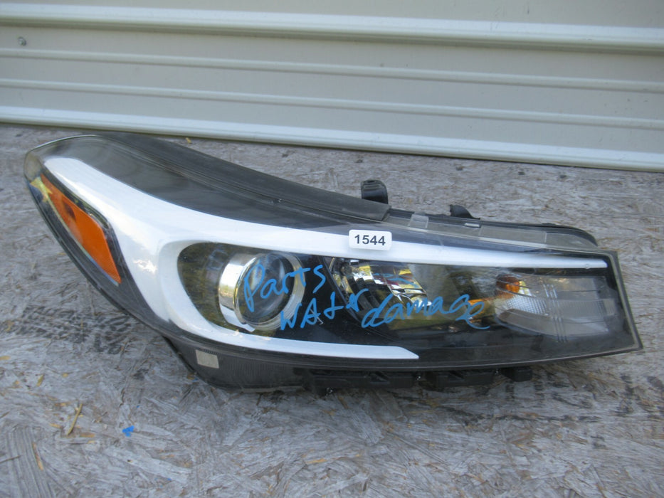 2017-2018 KIA FORTE FRONT RIGHT PASSENGER HEADLIGHT HALOGEN LIGHT LAMP OEM