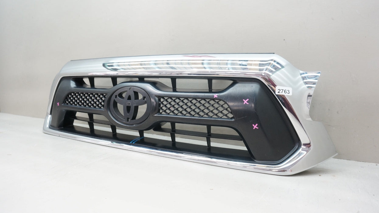 2012-2015 TOYOTA TACOMA FRONT BUMPER RADIATOR GRILLE OEM 53100-04470