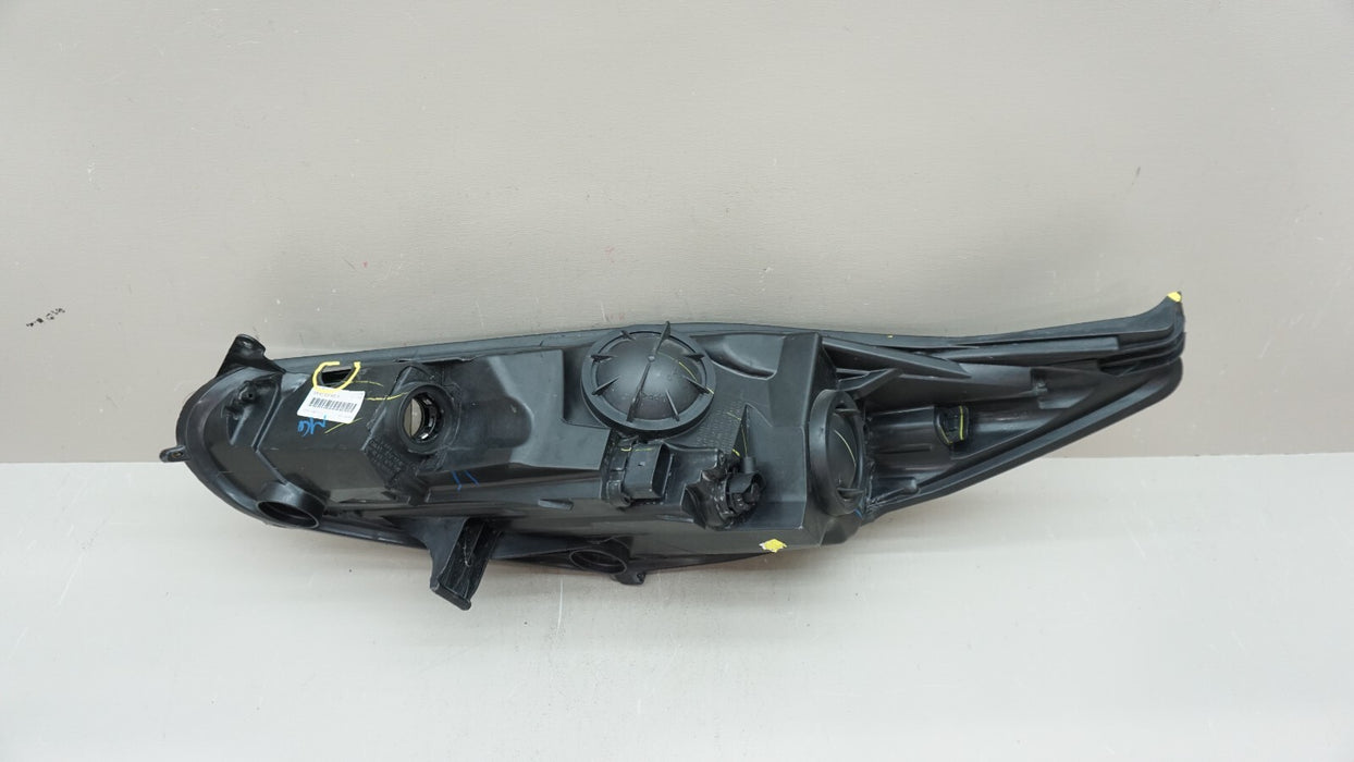 2014-2019 FORD FIESTA FRONT RH RIGHT PASSENGER SIDE HALOGEN HEADLIGHT OEM