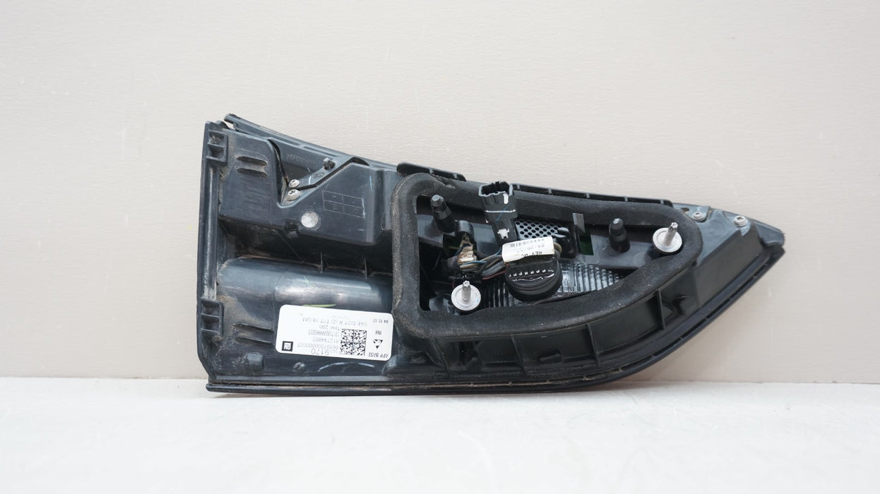 2018-2021 GMC TERRAIN REAR RIGHT PASSENGER SIDE INNER TAIL LIGHT OEM