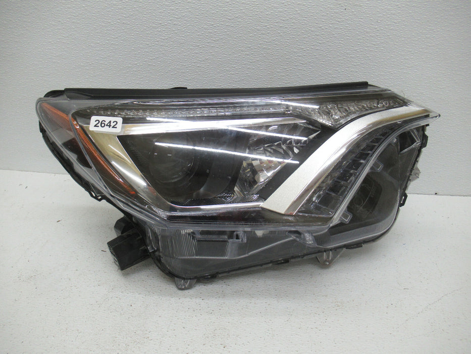2016 2017 2018 TOYOTA RAV4 RIGHT HEADLIGHT LAMP OEM