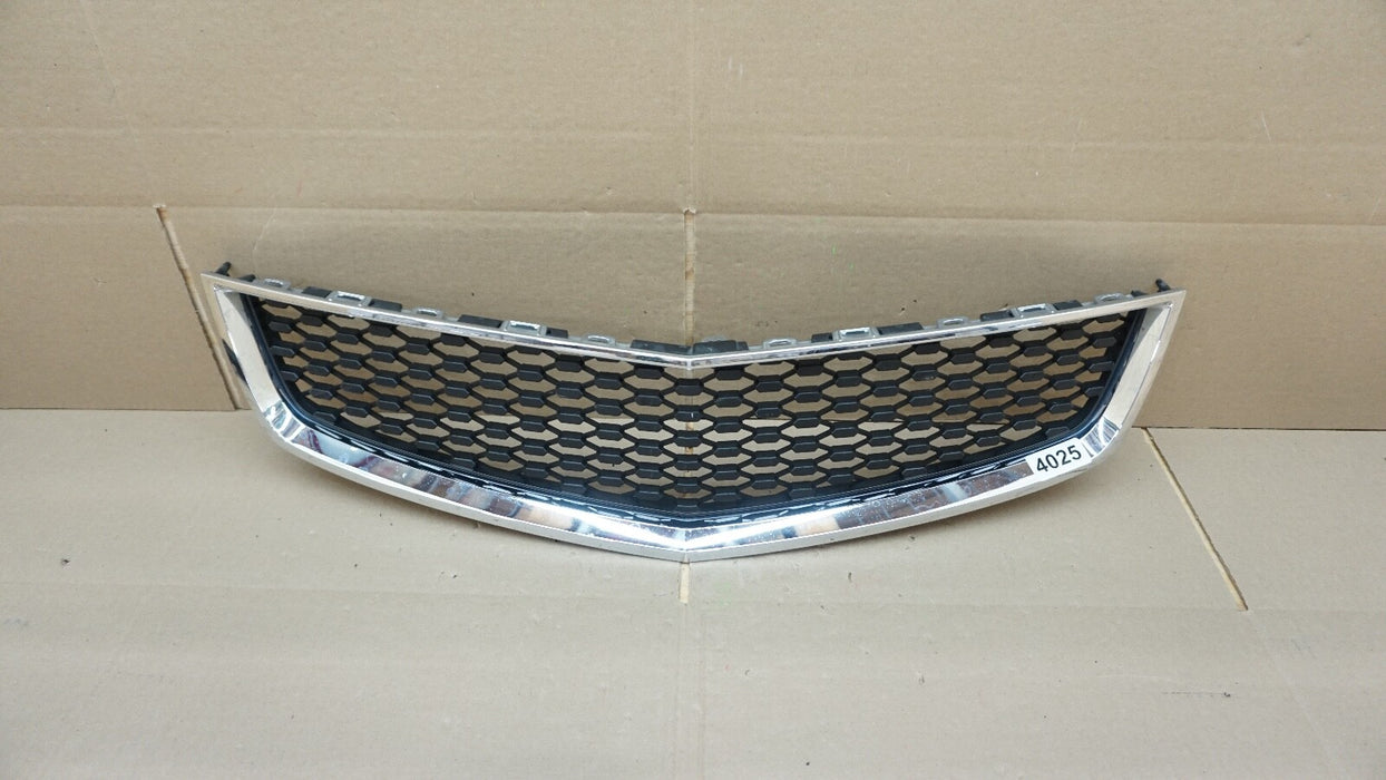 2010-2013 CHEVROLET EQUINOX FRONT LOWER GRILL GRILLE OEM