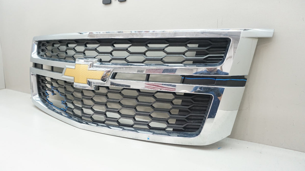 2015-2020 CHEVROLET TAHOE FRONT BUMPER RADIATOR GRILLE OEM 23440914