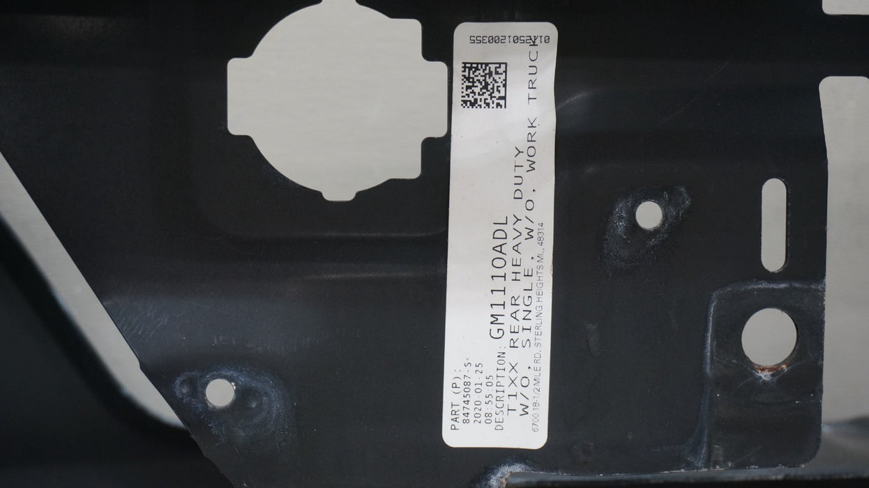 2019-2022 CHEVROLET SILVERADO GMC SIERRA 1500 REAR BUMPER METAL OEM 84429050