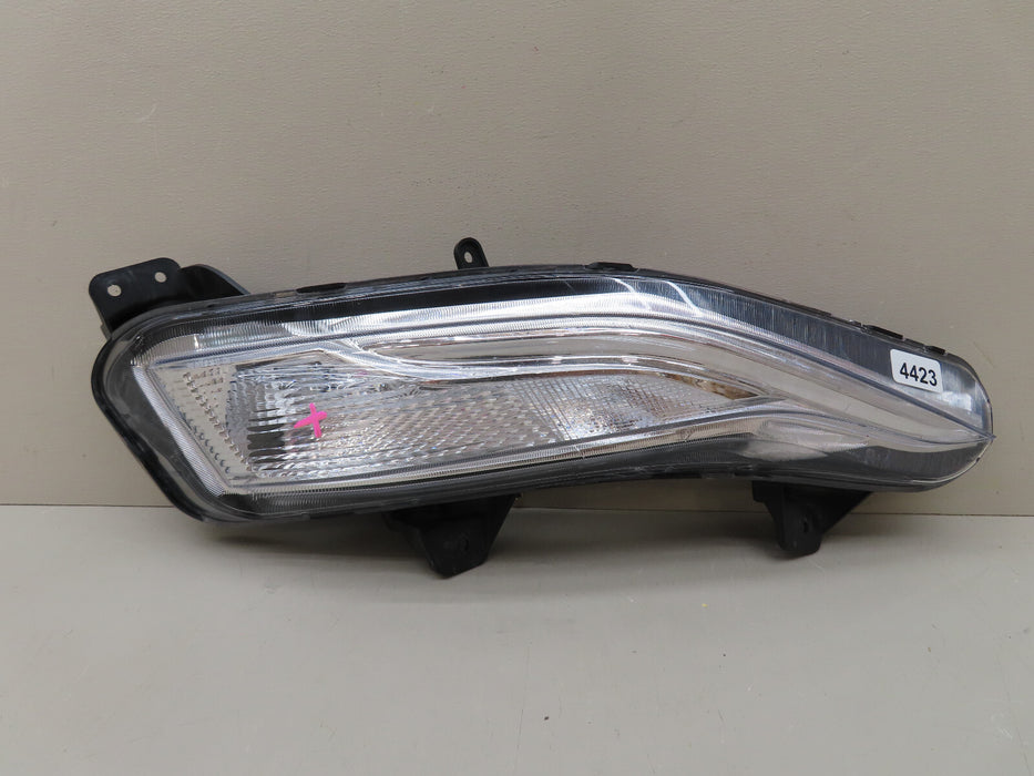 2019-2023 CHEVROLET MALIBU FRONT RIGHT PASSENGER SIDE FOG LIGHT OEM 84843548