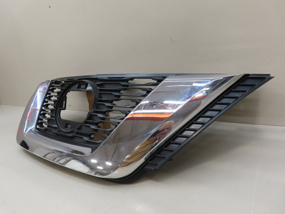 2017-2020 NISSAN ROGUE FRONT RADIATOR GRILL GRILLE OEM