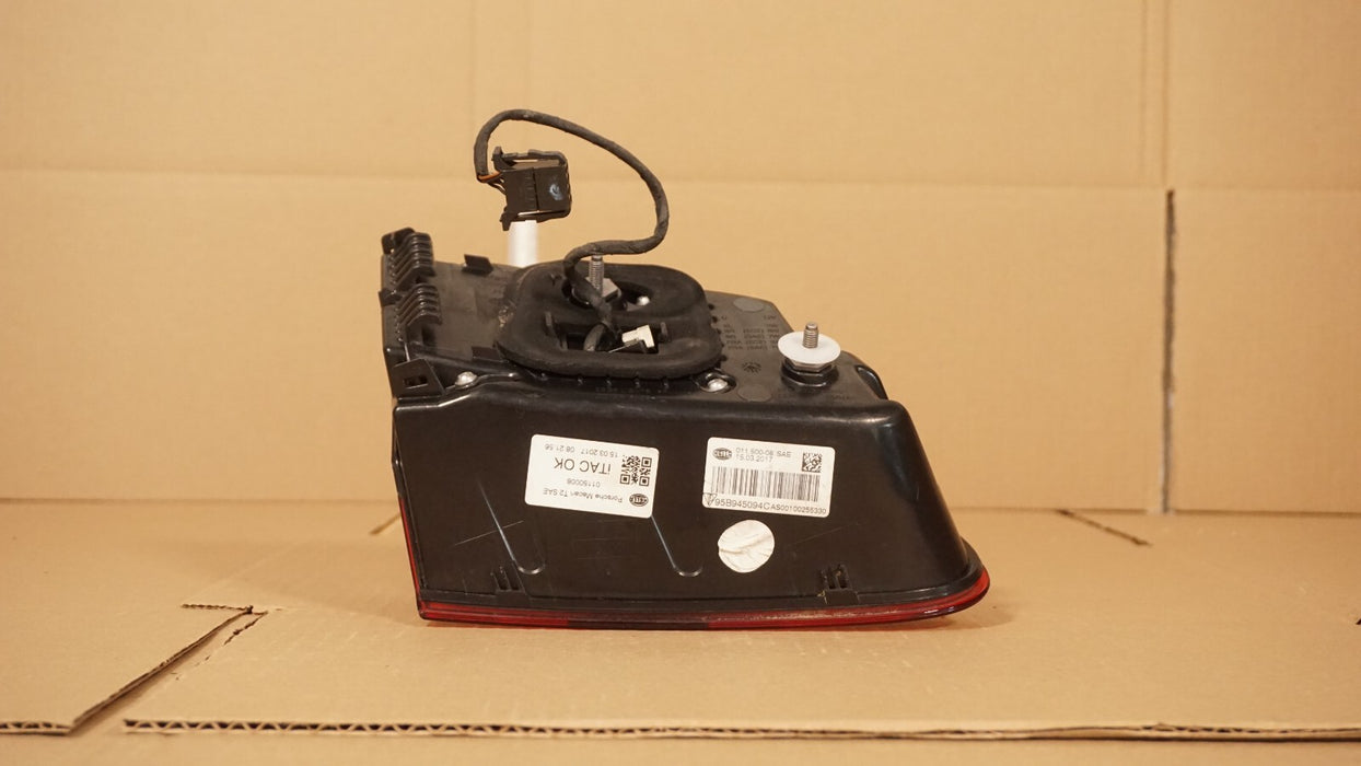 2015-2017 PORSCHE MACAN REAR TRUNK INNER RIGHT SIDE TAIL LIGHT BRAKE LAMP OEM
