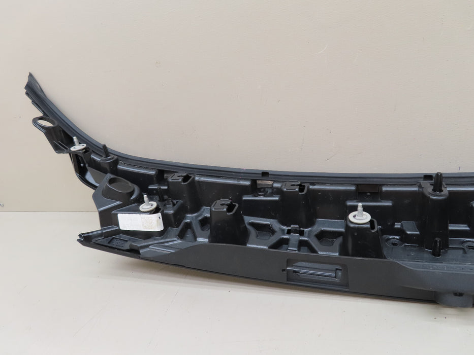 2019-2023 FORD EDGE REAR TRUNK LIFT GATE MOLDING OEM MT4B-R43401-A