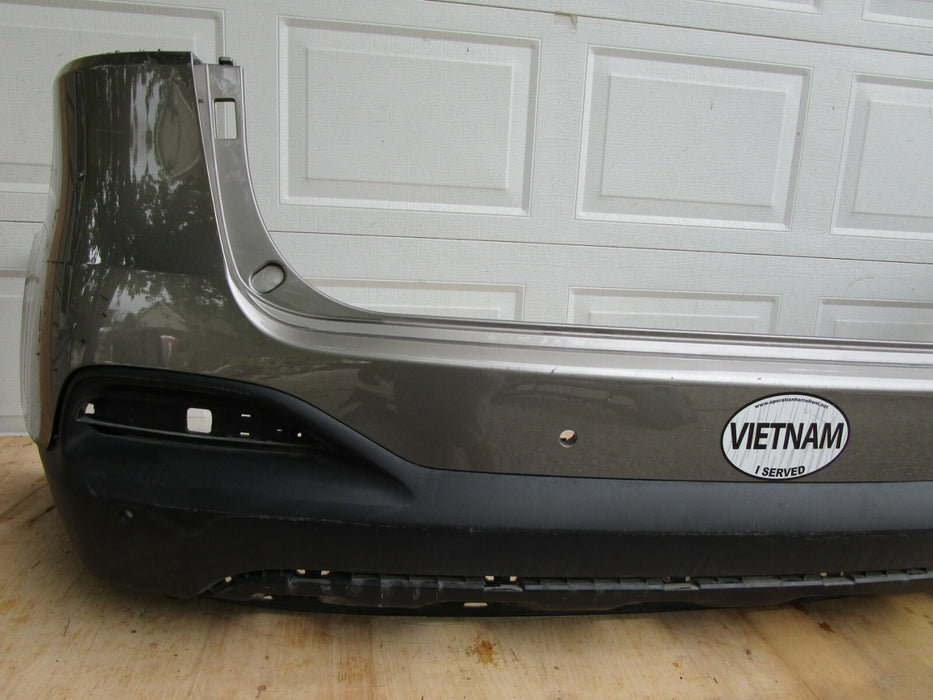16 17 KIA SORENTO REAR BUMPER COVER OEM