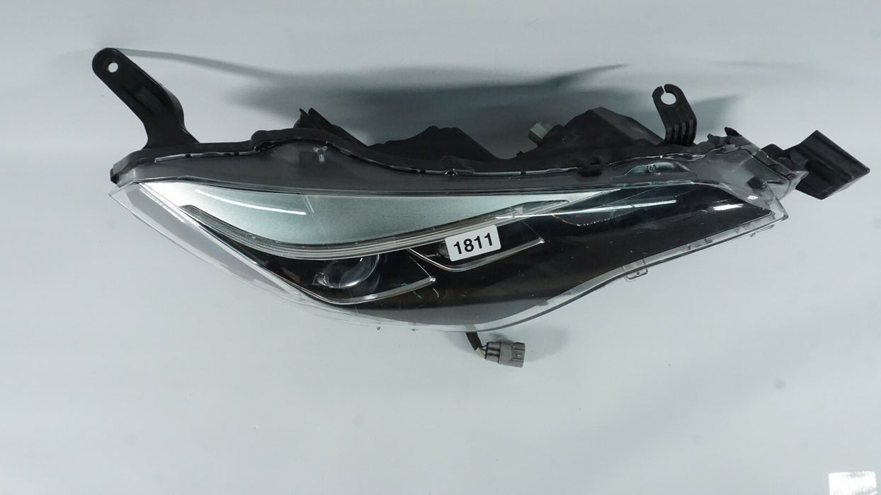 2017-2019 TOYOTA COROLLA FRONT RIGHT PASSENGER SIDE HEADLIGHT HEAD LAMP OEM