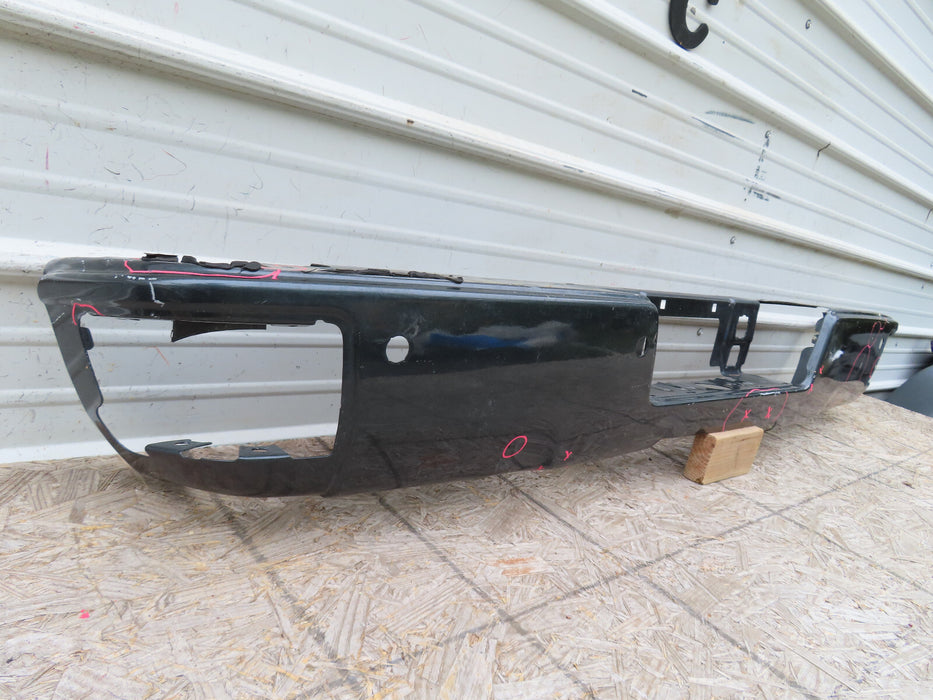 2014-2019 CHEVROLET/GMC SILVERADO/SIERRA 2500,3500 REAR SHELL BUMPER COVER OEM