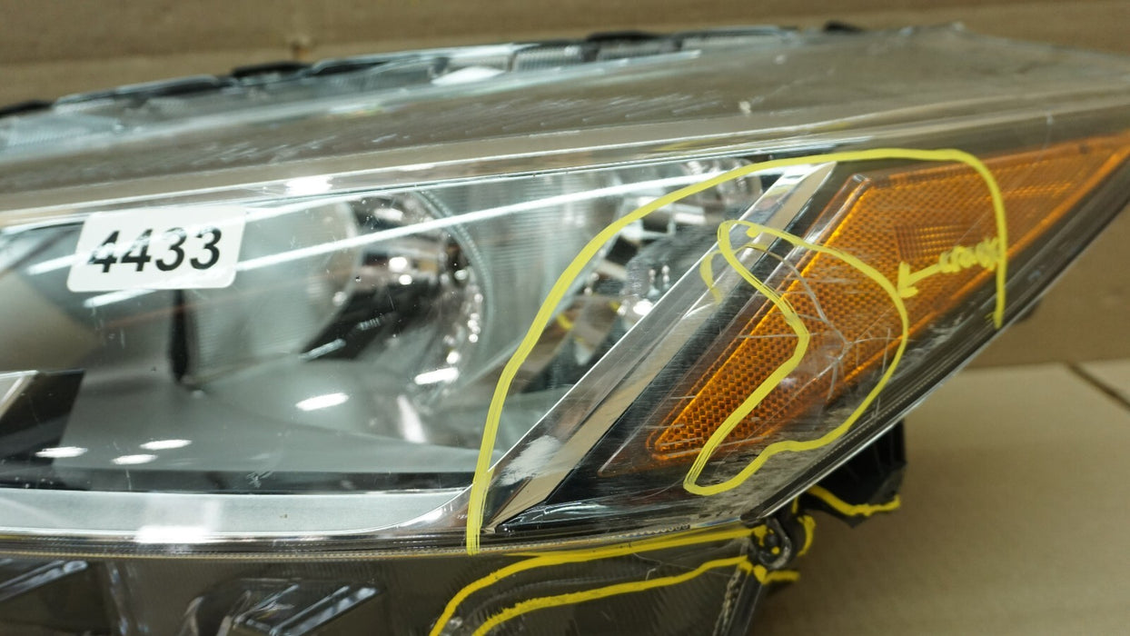 2021-2022 NISSAN KICKS FRONT LEFT DRIVER SIDE HEADLIGHT HALOGEN OEM 21 22