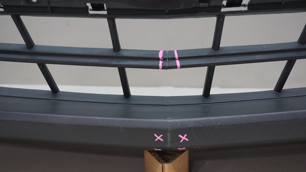 2018-2021 CHEVROLET EQUINOX FRONT LOWER BUMPER COVER VALANCE OEM 23193913