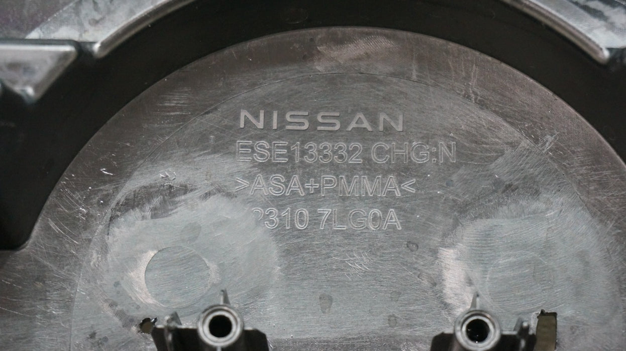 2025 NISSAN KICKS FRONT BUMPER RADIATOR GRILLE OEM 623107LG0A