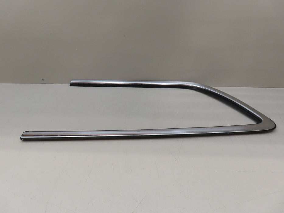 2020-2025 CHRYSLER PACIFICA, VOYAGER REAR RIGHT PASSENGER SIDE QUARTER TRIM OEM