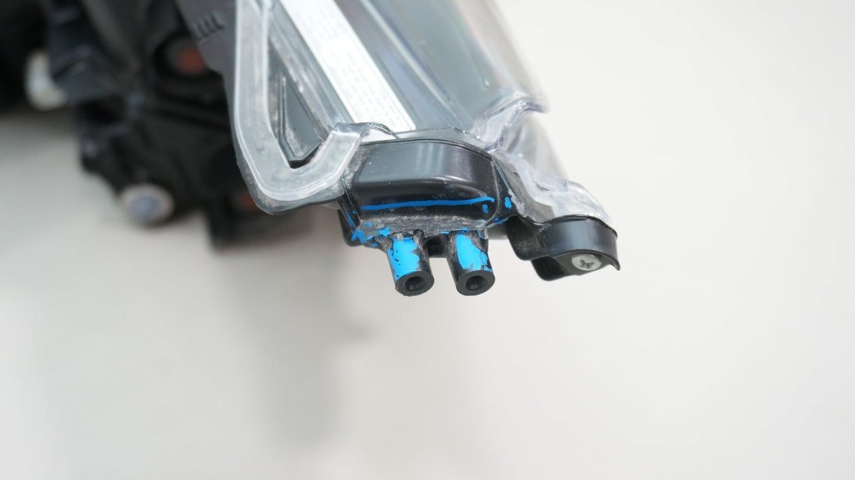 2020-2022 TOYOTA COROLLA FRONT RIGHT PASSENGER SIDE HALOGEN HEADLIGHT OEM