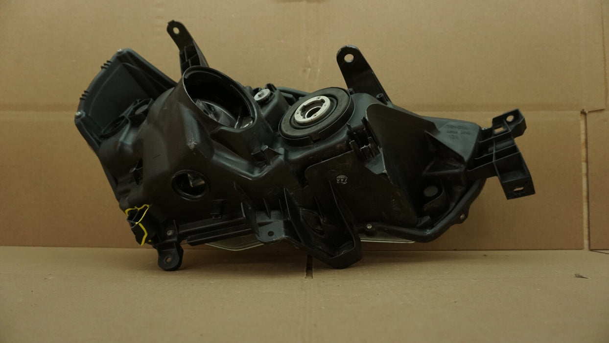 2014-2019 TOYOTA 4RUNNER FRONT LEFT DRIVER SIDE HEADLIGHT HALOGEN OEM