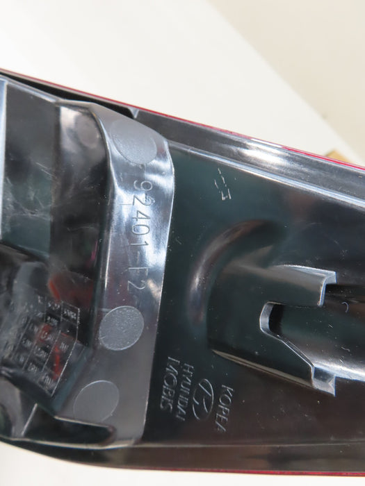 2019-2020 HYUNDAI ELANTRA  LEFT DRIVER SIDE OUTER TAIL LIGHT OEM