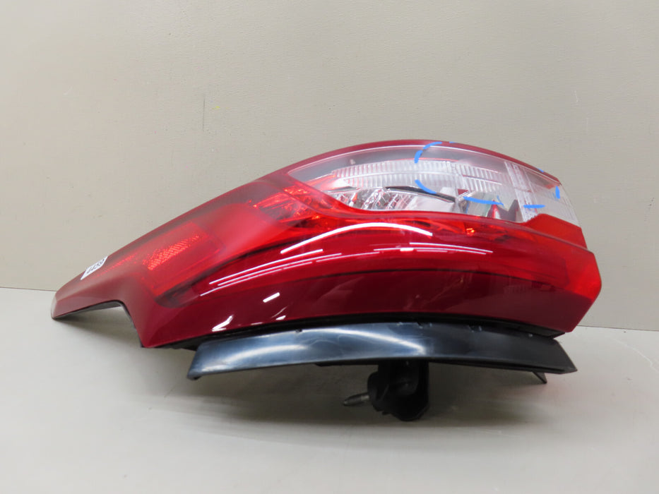 2018-2021 CHEVROLET TRAVERSE LEFT REAR DRIVER SIDE TAIL LIGHT OUTER OEM