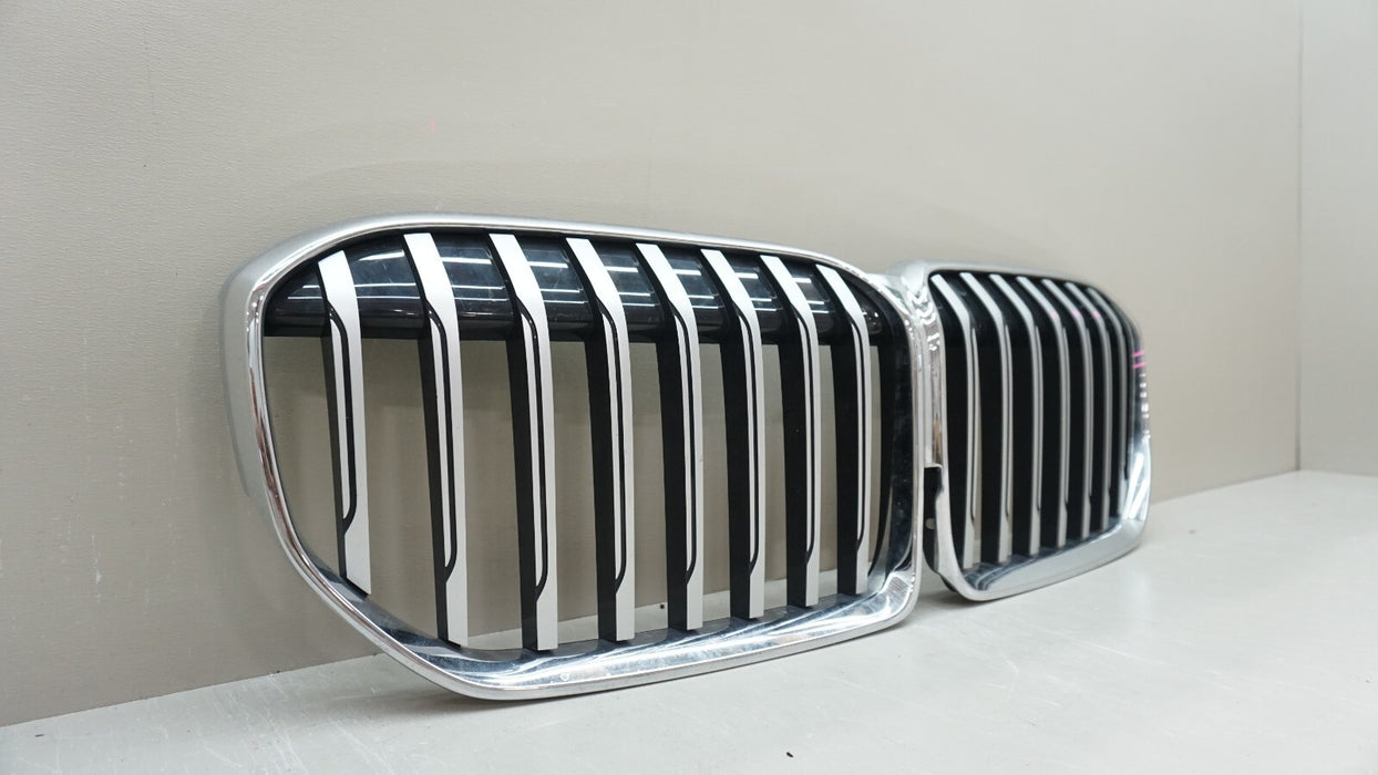 2019-2024 BMW X7 FRONT BUMPER RADIATOR GRILLE GRILL 5113 8494817 OEM