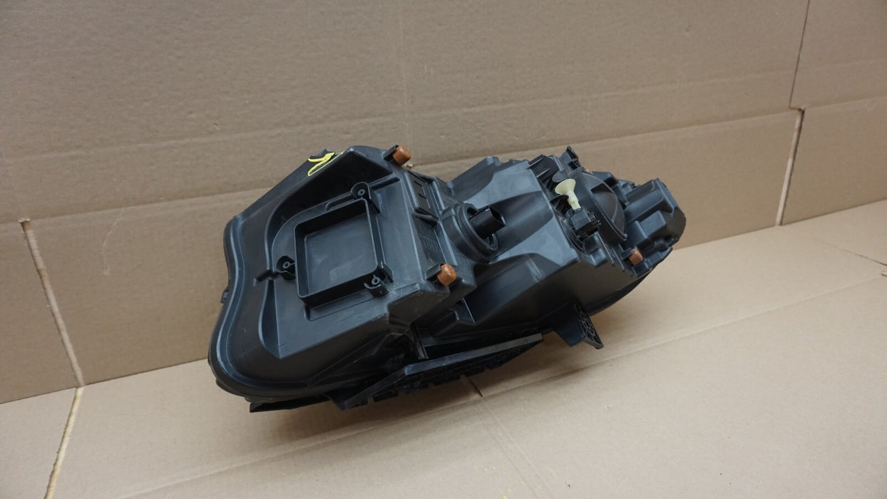 2018-2021 DODGE CHARGER FRONT RIGHT PASSENGERS SIDE HEADLIGHT OEM 18 19 20 21