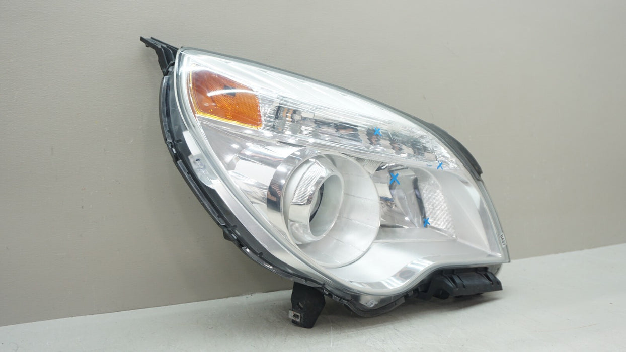 2010-2015 CHEVROLET EQUINOX FRONT RIGHT PASSENGER SIDE HEADLIGHT OEM