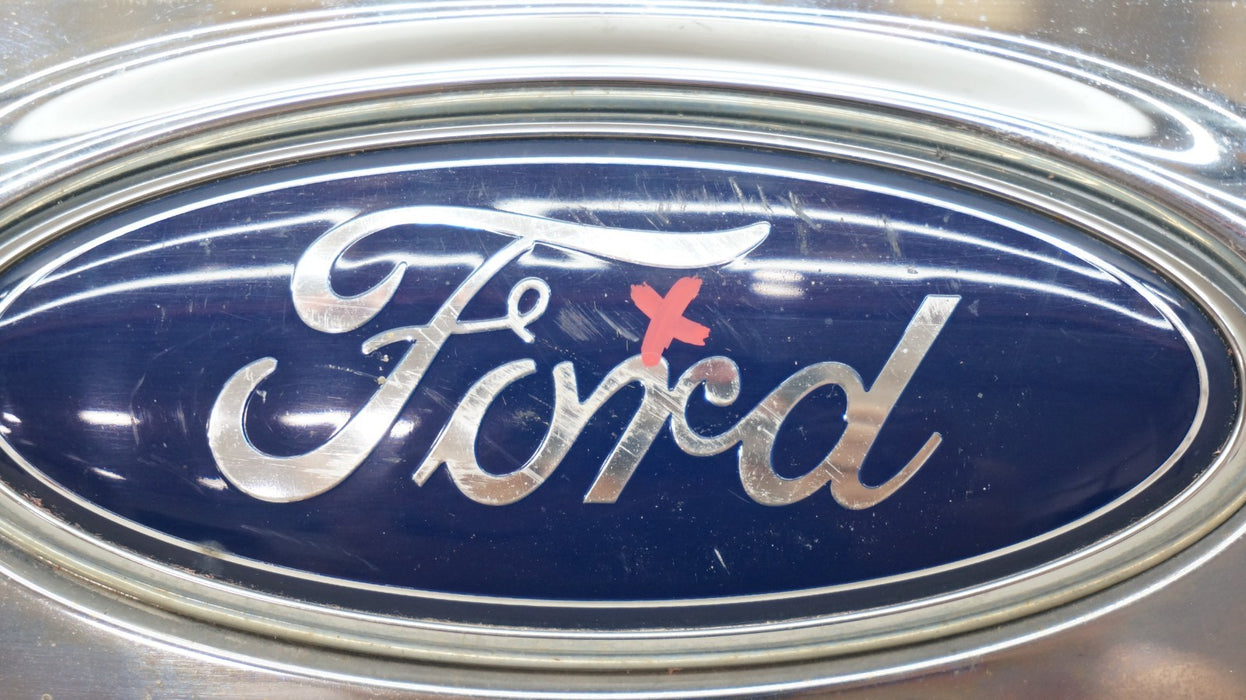 2013-2016 FORD FUSION REAR TRUNK MOLDING TRIM WITH CAMERA OEM CJ54-S43400