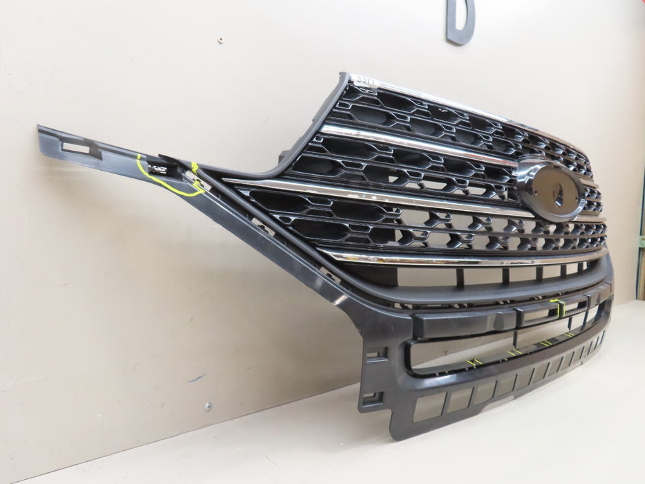 2020-2023 FORD EXPLORER XLT FRONT RADIATOR GRILLE GRILL OEM LB5B-8200-BD59B8