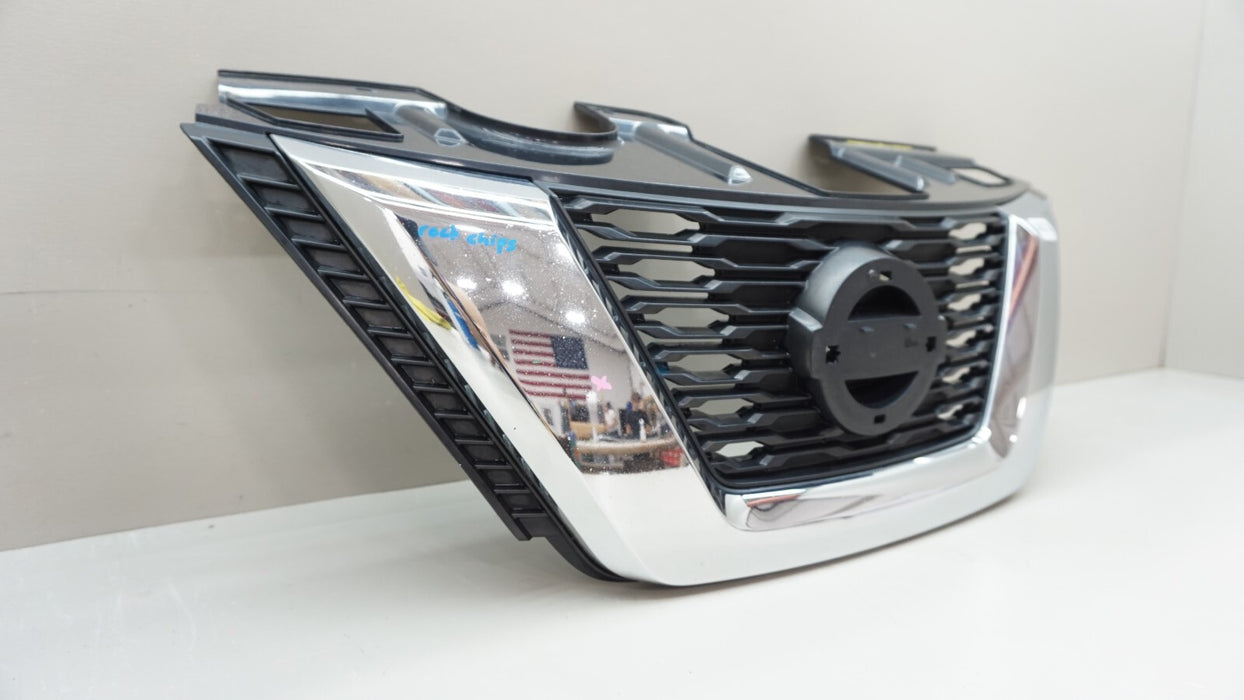 2017-2020 NISSAN ROGUE FRONT BUMPER UPPER CENTER GRILLE 62310 5HK0A OEM