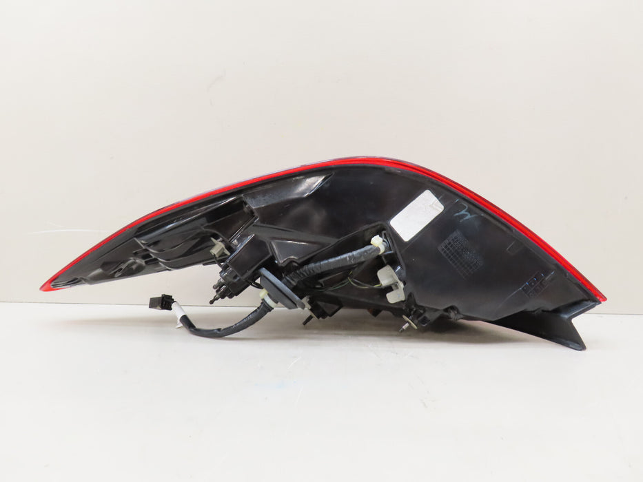 2019 2020 HYUNDAI ELANTRA LEFT DRIVER LED/HALOGEN TAIL LIGHT OUTER OEM