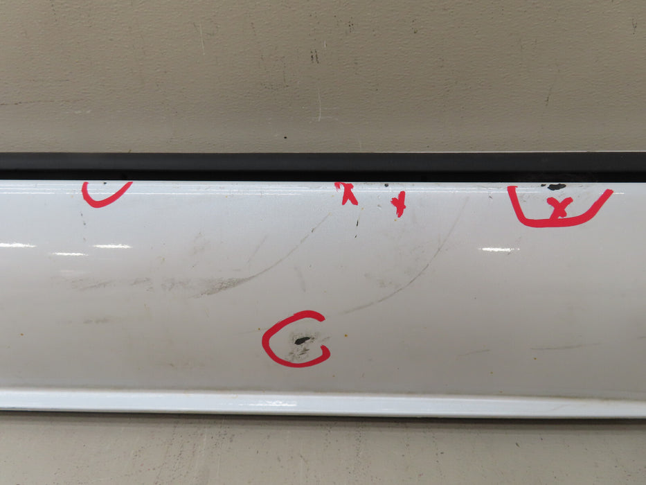 2018-2021 BUICK ENCLAVE RIGHT PASSENGER SIDE SKIRT ROCKER PANEL OEM