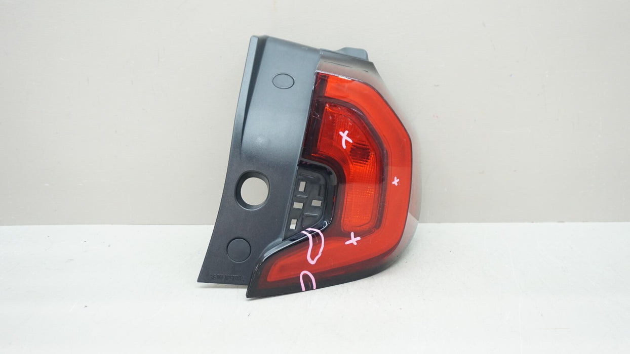 2018-2021 GMC TERRAIN RIGHT PASSENGER SIDE TAIL LIGHT OEM 84379498