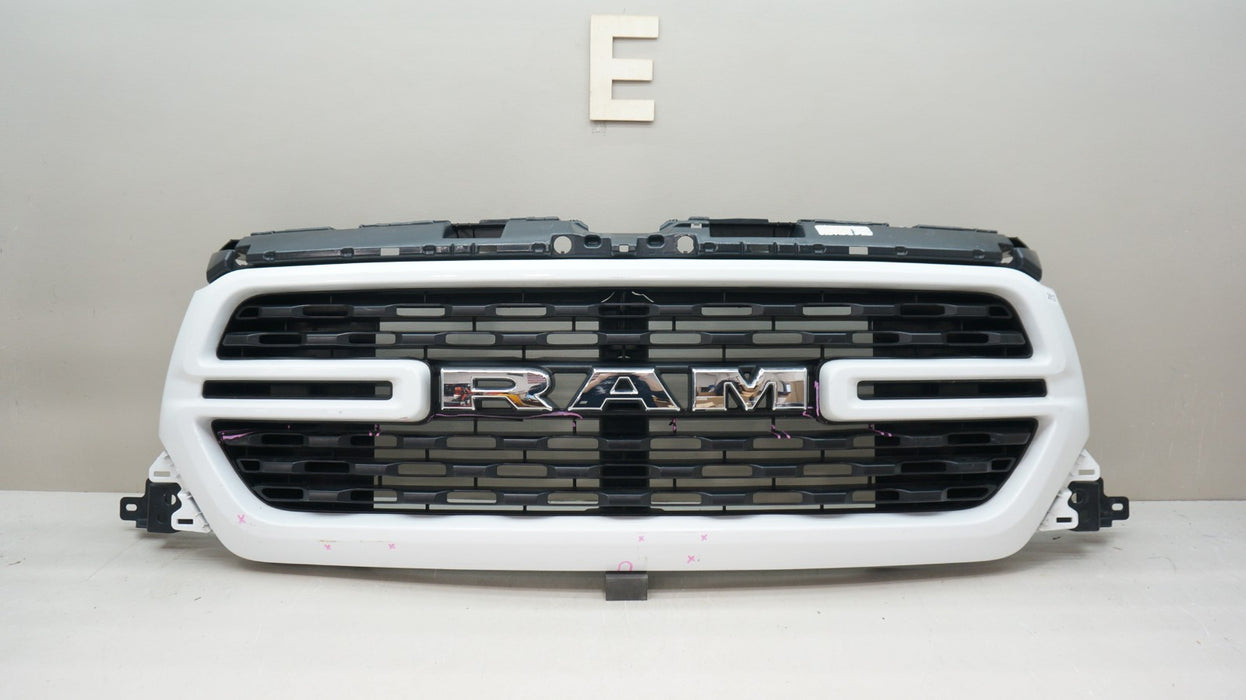 2019-2023 DODGE RAM 1500 FRONT BUMPER RADIATOR GRILLE OEM 68366528AH