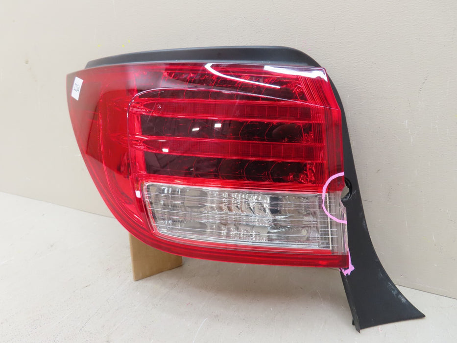 2010-2015 LEXUS IS250C IS350C LEFT DRIVER SIDE OUTER TAIL LIGHT LAMP LED OEM