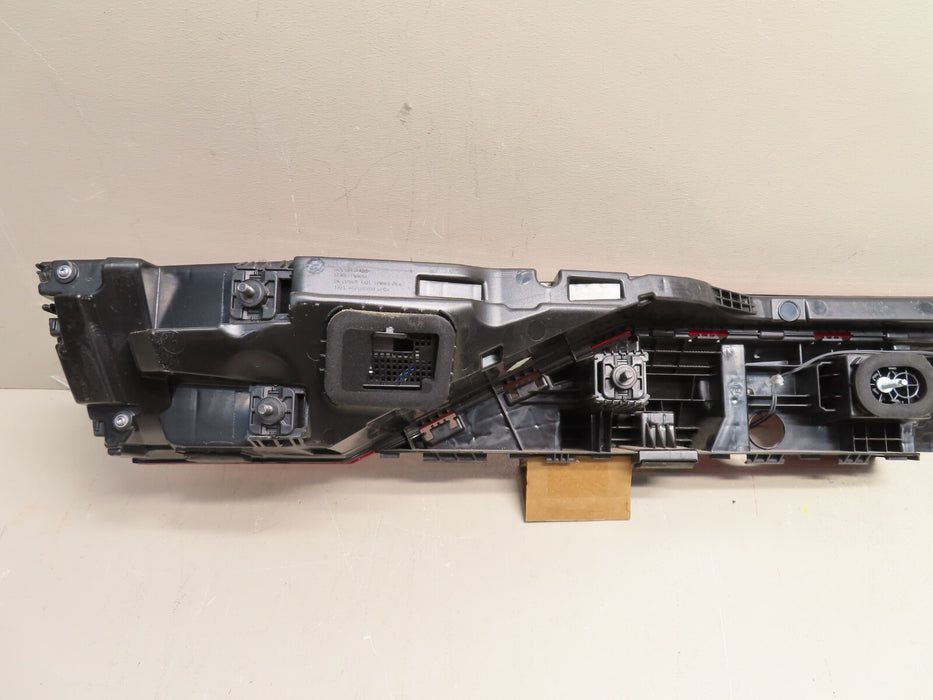 2019 2020 2021 AUDI Q8 RS Q8 CENTER BRAKE TAIL LIGHT LED OEM