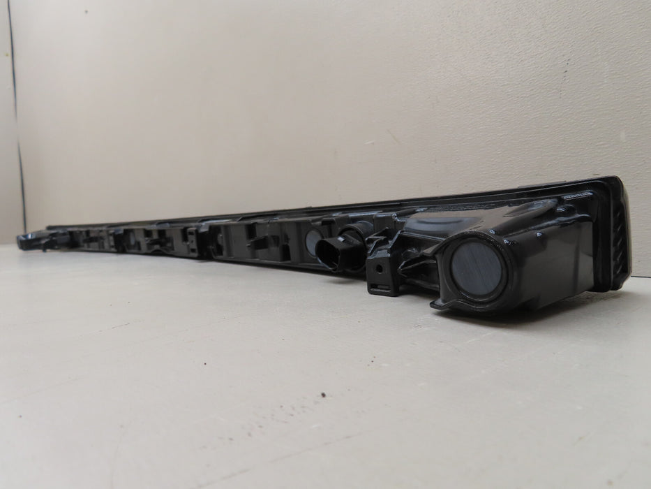 2024 VOLKSWAGEN ATLAS CROSS SPORT FRONT LIGHT BAR OEM 3CN941653B