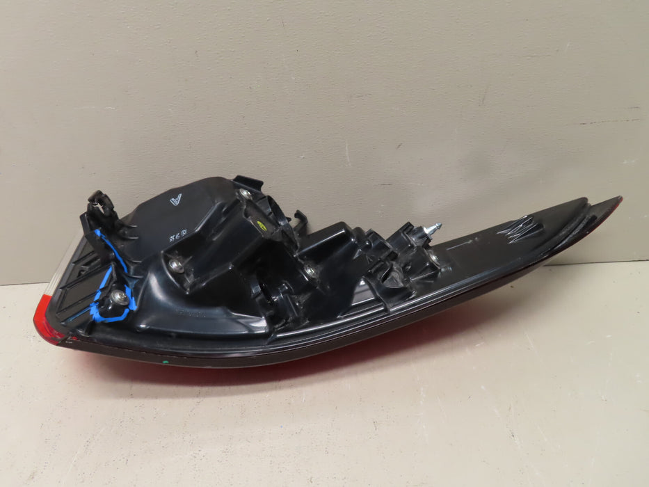 2019 2020 2021 2022 TOYOTA COROLLA SEDAN TAIL LIGHT LAMP PASSENGER RIGHT RH OEM