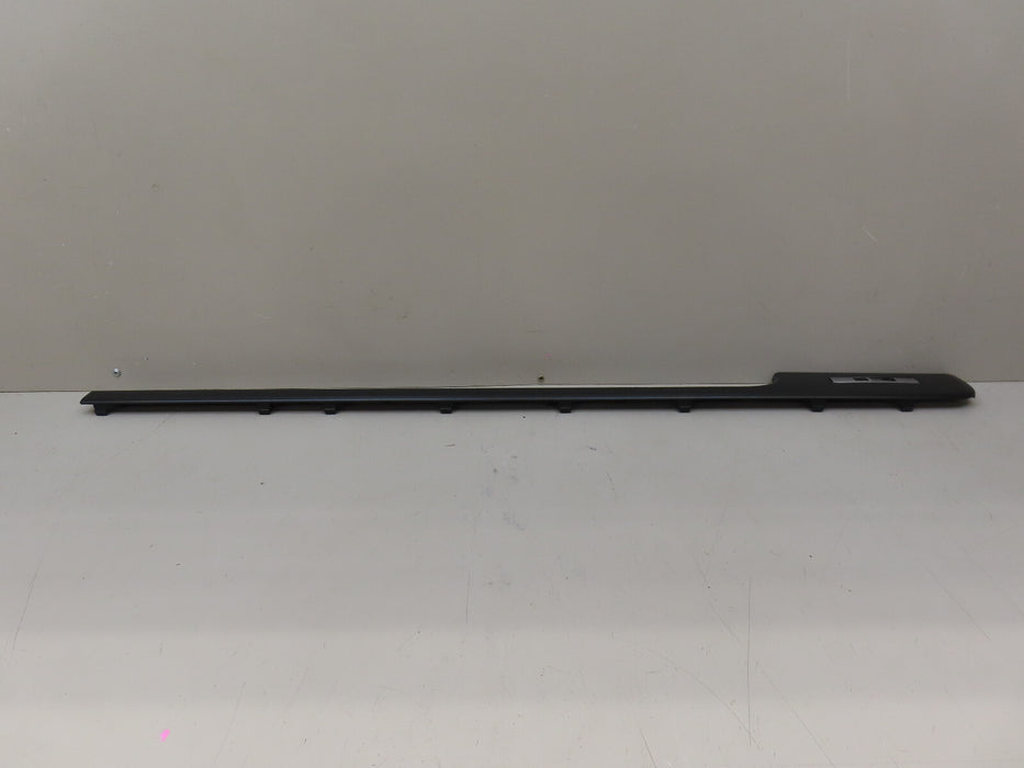 2018-2022 LAND ROVER RANGE ROVER HYBRID L405 FRONT RIGHT DOOR MOULDING OEM