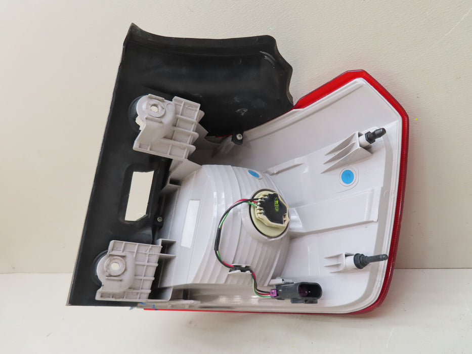2010-2017 GMC TERRAIN REAR LEFT DRIVER SIDE TAIL LIGHT OEM