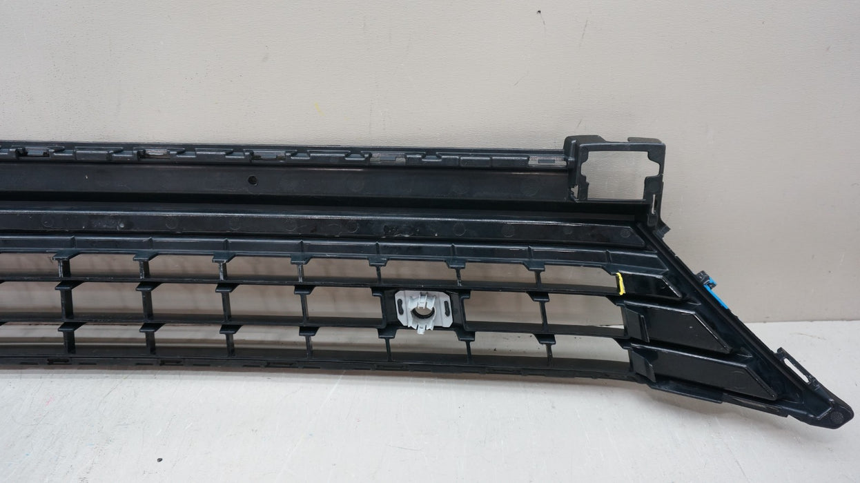 2020-2023 VOLKSWAGEN ATLAS FRONT LOWER BUMPER GRILLE GRILL 3CN853677 OEM