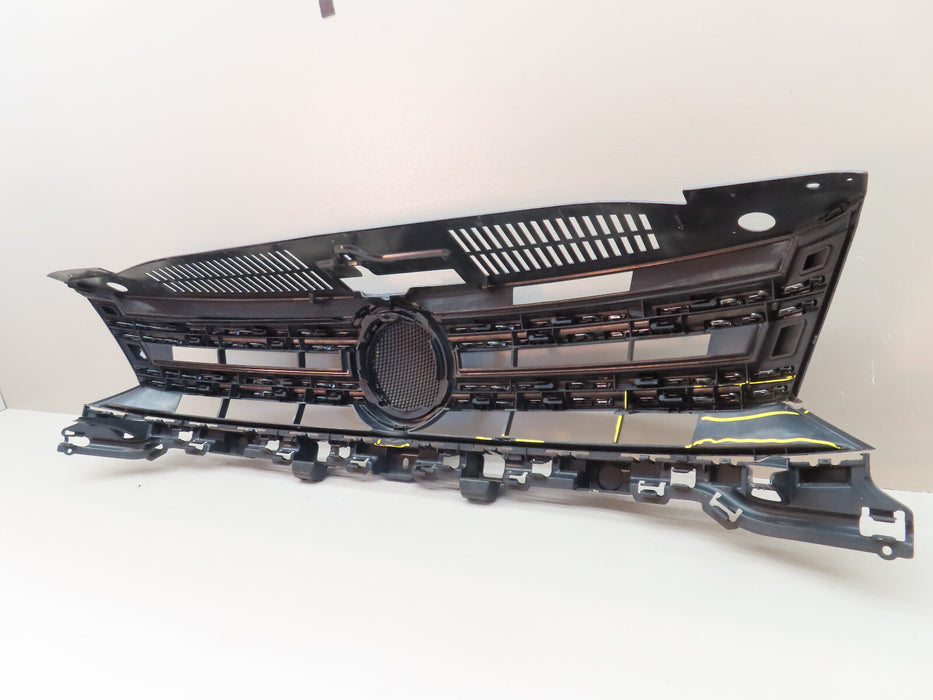 2012-2017 VOLKSWAGEN TIGUAN FRONT RADIATOR GRILLE GRILL OEM